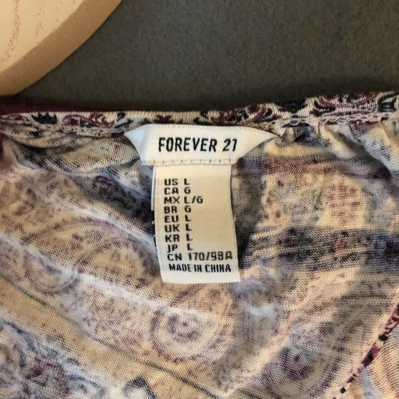 Forever 21 Paisley Top - Picture 6 of 7